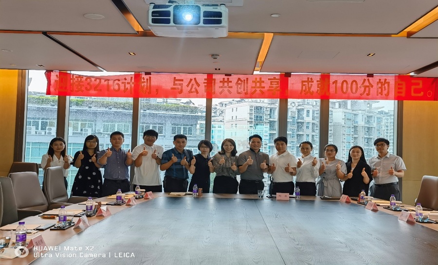 劉宗棠董事長回顧了業(yè)務(wù)部近半年來取得的成果，結(jié)合迎接